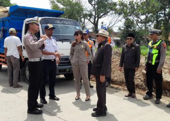 Gabungan Polres Kendal Bersama Komisi C DPRD dan Dishub Tertibkan Truk Muatan Galian C