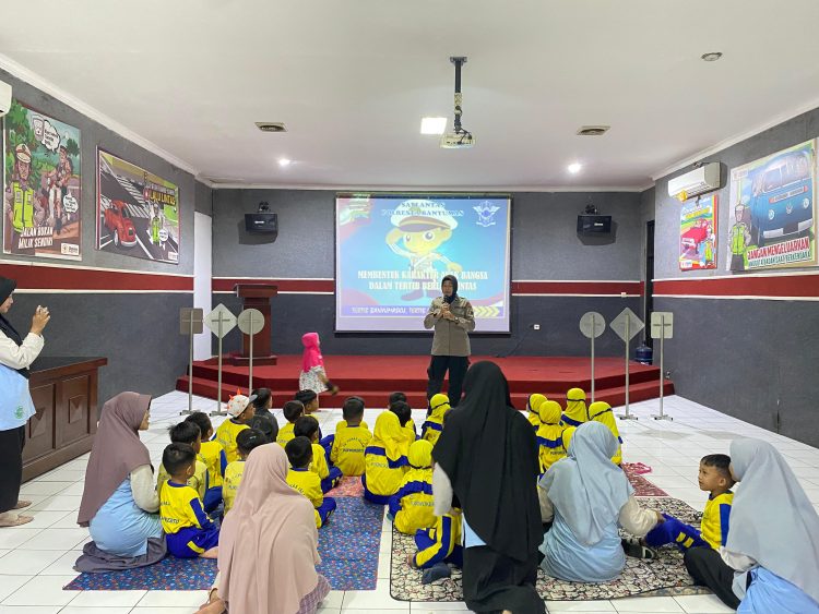 PSA, Sat Binmas Polresta Banyumas Kenalkan Profil Dan Tugas Polri PSA, Sat Binmas Polresta Banyumas Kenalkan Profil Dan Tugas Polri