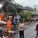 Ditinggal pulang ke Boyolali, toko ban semi permanen di Ungaran terbakar.