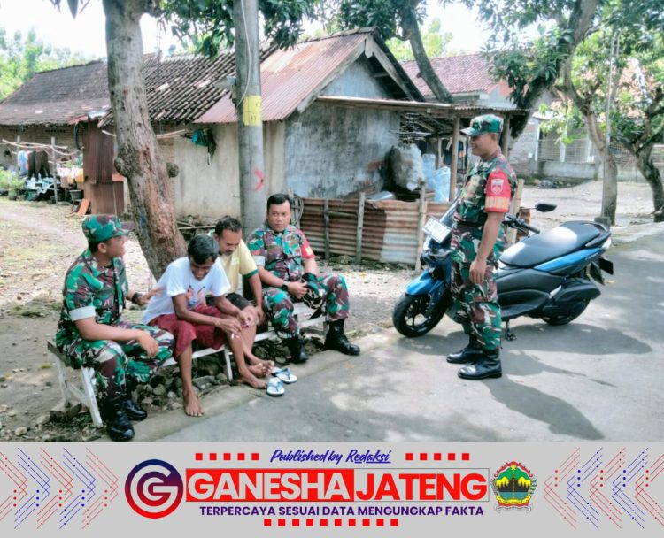 Babinsa Koramil 16/Miri Imbau Peternak Tingkatkan Kebersihan Kandang Cegah PMK Babinsa Koramil 16/Miri Imbau Peternak Tingkatkan Kebersihan Kandang Cegah PMK