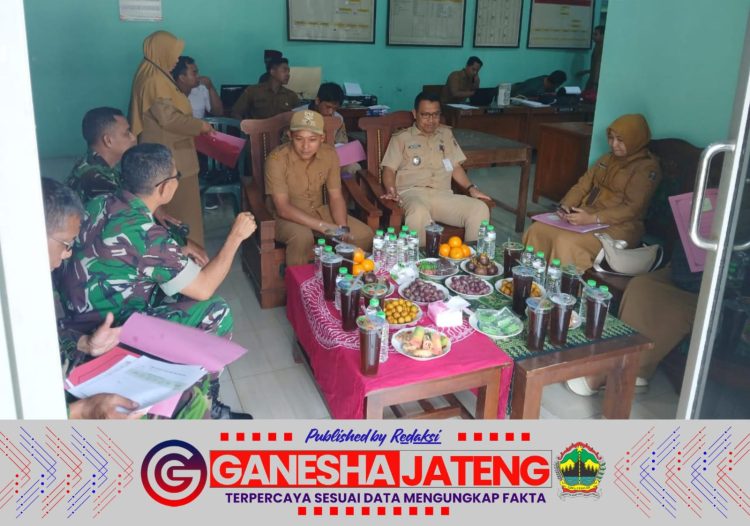 Danramil Simo Tinjau Lokasi dan Verifikasi Sasaran TMMD di Desa Wates, Boyolali Danramil Simo Tinjau Lokasi dan Verifikasi Sasaran TMMD di Desa Wates, Boyolali