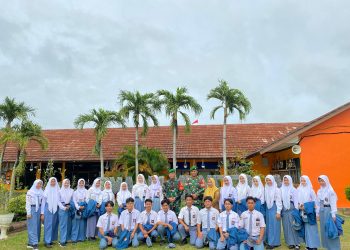 Dandim 0426 TB, Jadi Pembina Upacara Di SMA Negeri 01 Menggala