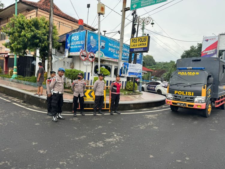 Jelang Libur Panjang Isra Mikraj dan Imlek 2025, Polres Jepara Gelar Apel Siaga Jelang Libur Panjang Isra Mikraj dan Imlek 2025, Polres Jepara Gelar Apel Siaga