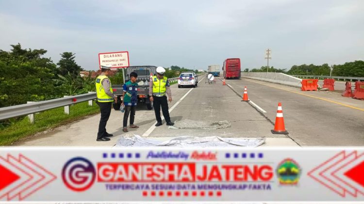 Peduli Keselamatan Pekerja Jalan Tol, Polda Jateng Gelar Ops Keselamatan Candi 2025 Secara Humanis Peduli Keselamatan Pekerja Jalan Tol, Polda Jateng Gelar Ops Keselamatan Candi 2025 Secara Humanis