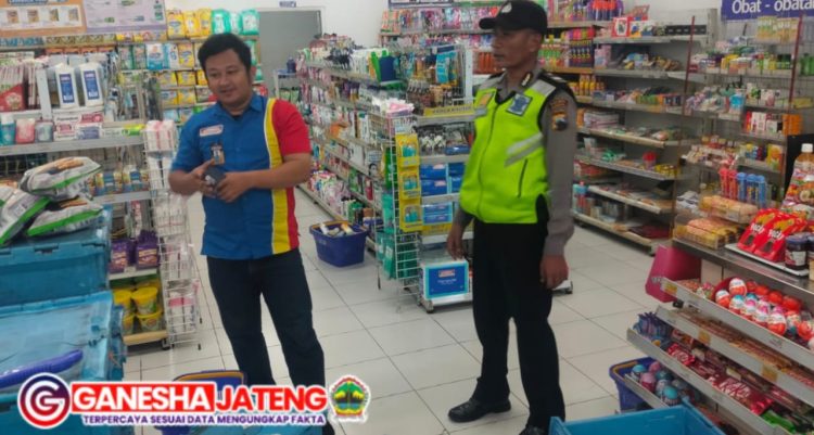 Patroli Dialogis Polsek Cepiring Antisipasi Cegah Curanmor Patroli Dialogis Polsek Cepiring Antisipasi Cegah Curanmor