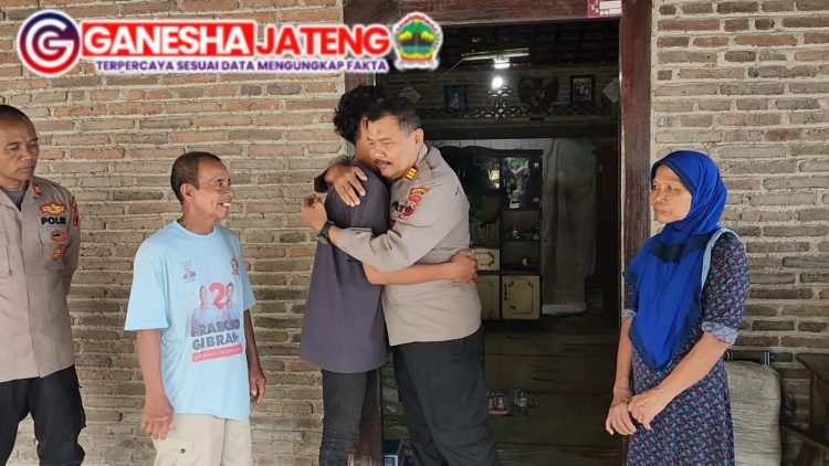 Kapolsek Tlogowungu Pati; Angkat Adik Pelaku Pencurian Pisang Jadi Anak Asuh Kapolsek Tlogowungu Pati; Angkat Adik Pelaku Pencurian Pisang Jadi Anak Asuh