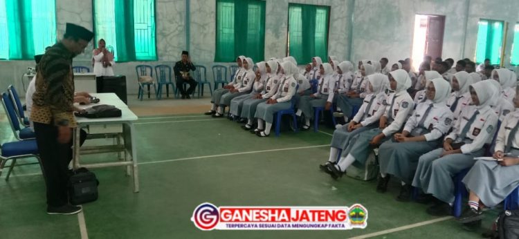 Satgas TMMD Gandeng Kankemenag Boyolali Cegah Maraknya Pernikahan Dini Satgas TMMD Gandeng Kankemenag Boyolali Cegah Maraknya Pernikahan Dini