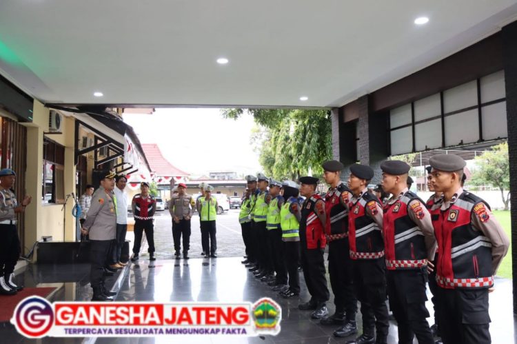 Kapolres Kendal: Patroli Ngabuburit untuk Pastikan Ramadan Aman Kapolres Kendal: Patroli Ngabuburit untuk Pastikan Ramadan Aman