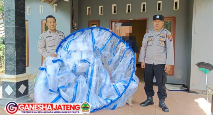 Polresta Magelang Amankan Balon Udara di Borobudur Polresta Magelang Amankan Balon Udara di Borobudur