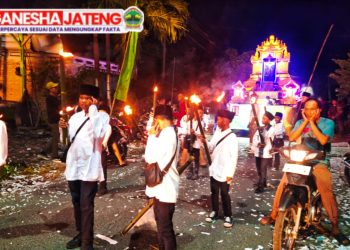 Festival Takbir Keliling Menyambut Datangnya Idul fitri Pukau Ratusan Warga