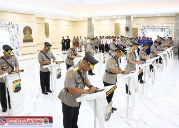 Pesan Kapolda Jateng Saat Pimpin Sertijab; Kendalikan Anggota dan Penuhi Harapan Masyarakat