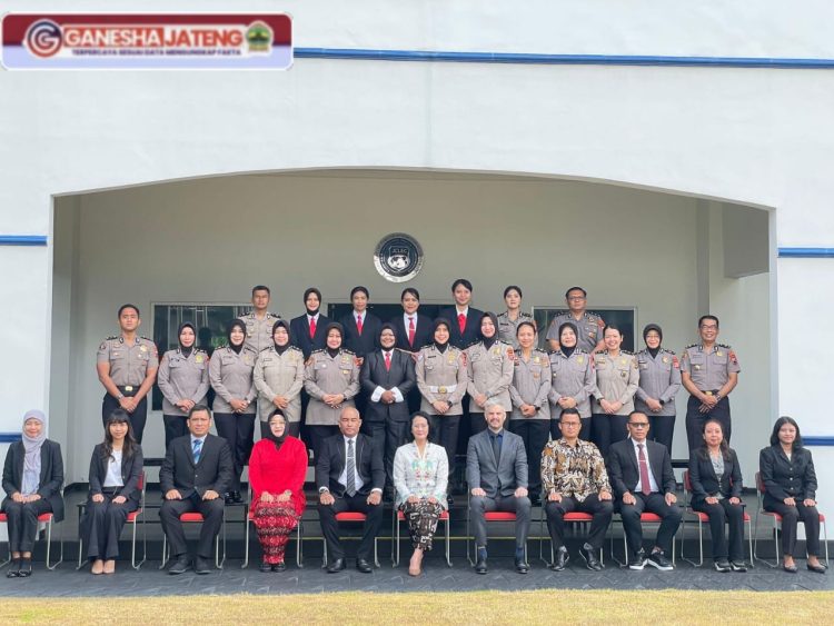 Polri Dorong Kepemimpinan Perempuan Lewat Pelatihan Gender di JCLEC Semarang Polri Dorong Kepemimpinan Perempuan Lewat Pelatihan Gender di JCLEC Semarang