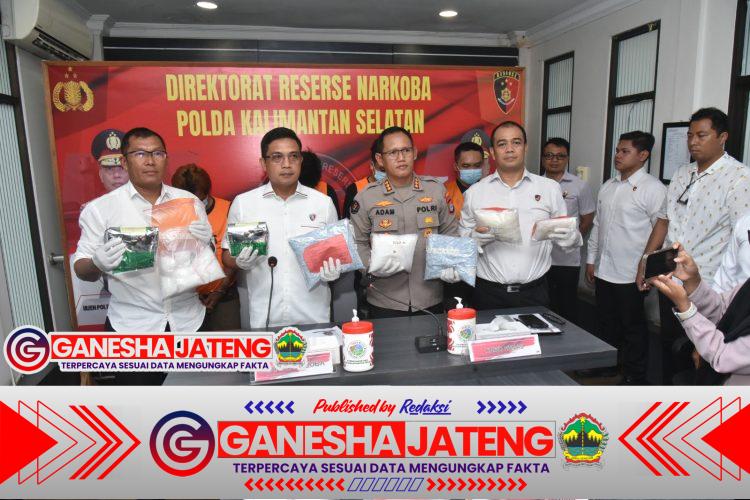 Polda Kalsel Bongkar Jaringan Narkoba Terafiliasi Fredy Pratama Polda Kalsel Bongkar Jaringan Narkoba Terafiliasi Fredy Pratama