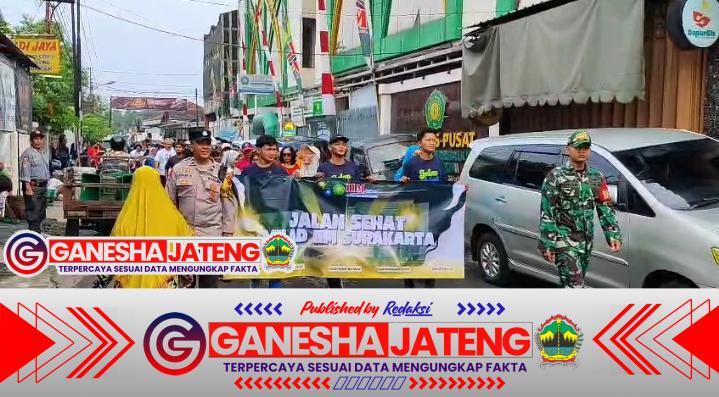 Tak Kenal Libur, Serda Ichsan Kawal Jalan Sehat Milad IIM ke-46 di Surakarta Tak Kenal Libur, Serda Ichsan Kawal Jalan Sehat Milad IIM ke-46 di Surakarta