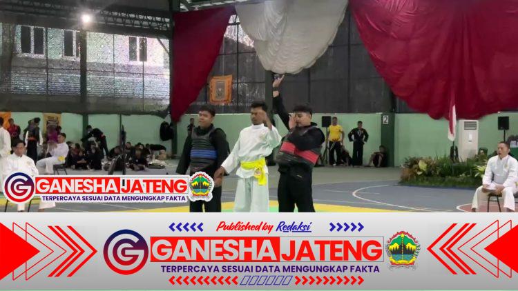 Personel Polres Lamongan, Bripda Sholeh Maulana, Raih Medali Emas di Pencak Silat Pangdivif 2 Cup 2025 Personel Polres Lamongan, Bripda Sholeh Maulana, Raih Medali Emas di Pencak Silat Pangdivif 2 Cup 2025