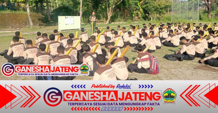 Babinsa Koramil Gemolong Tanamkan Wawasan Kebangsaan ke Siswa SMK Sakti