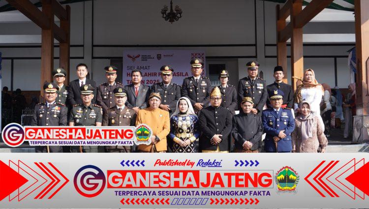 Wakil Bupati Jadi Irup Peringatan Hari Lahir Pancasila Wakil Bupati Jadi Irup Peringatan Hari Lahir Pancasila