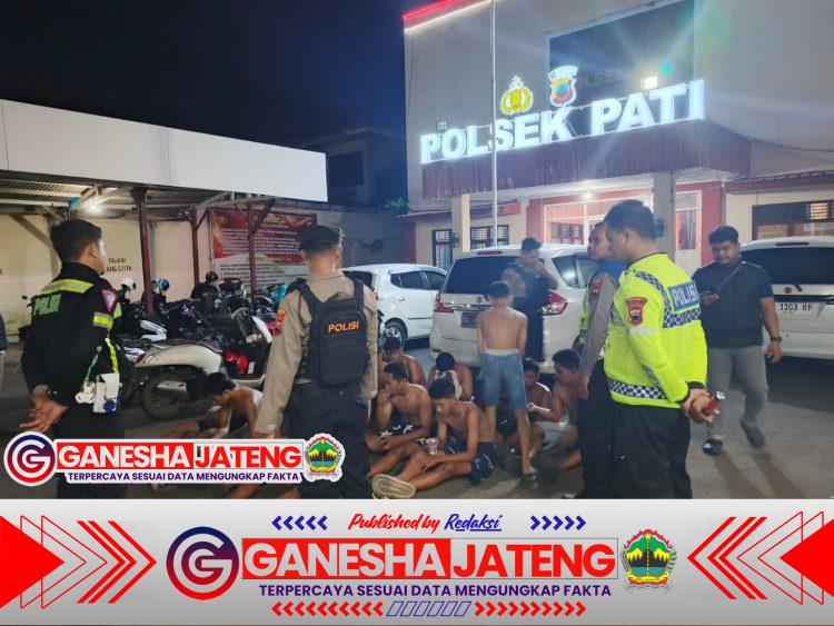 Polresta Pati Gagalkan Aksi Gangster yang akan Melakukan Aksi Tawuran Polresta Pati Gagalkan Aksi Gangster yang akan Melakukan Aksi Tawuran