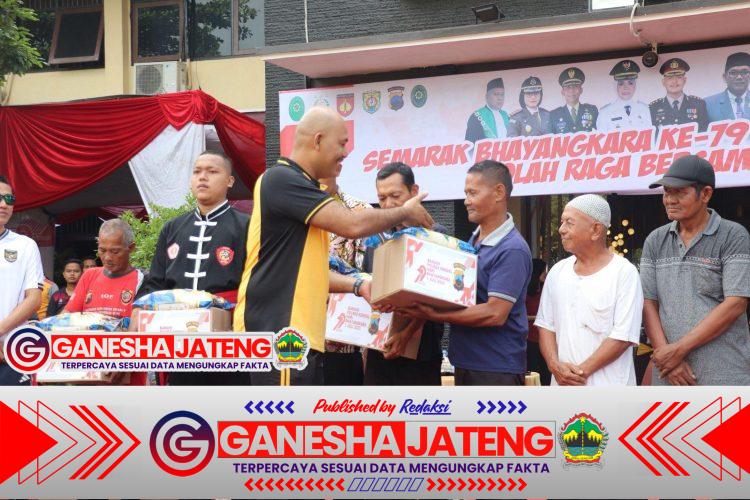 Polres Kendal Berikan Bantuan Sosial Sambut Hari Bhayangkara ke-79, Wujud Kepedulian Terhadap Sesama