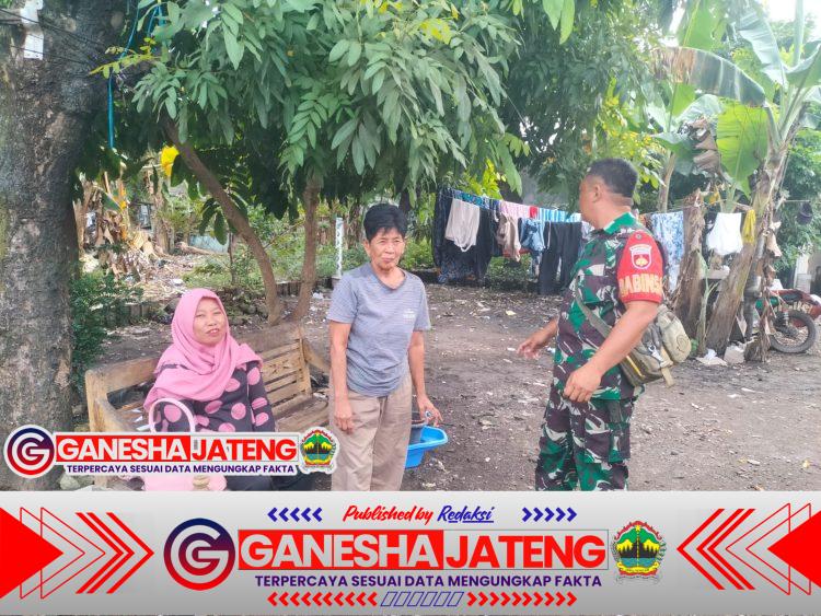Babinsa Kemlayan Rutin Patroli dan Sambangi Warga untuk Jaga Kondusifitas Wilayah