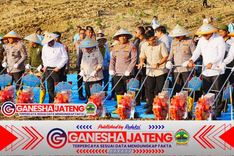 Kapolri: Pembiayaan Hingga Distribusi Jagung Akan Libatkan Koperasi Merah Putih Kapolri: Pembiayaan Hingga Distribusi Jagung Akan Libatkan Koperasi Merah Putih