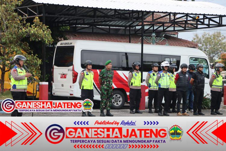 Pengamanan Pengesahan Calon Warga PSHT Parluh 2017, 333 Personel Diterjunkan di Wonogiri Pengamanan Pengesahan Calon Warga PSHT Parluh 2017, 333 Personel Diterjunkan di Wonogiri