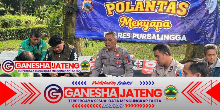 Ngopi Bareng Ojol, Satlantas Polres Purbalingga Sosialisasikan Tertib Lalu Lintas Ngopi Bareng Ojol, Satlantas Polres Purbalingga Sosialisasikan Tertib Lalu Lintas