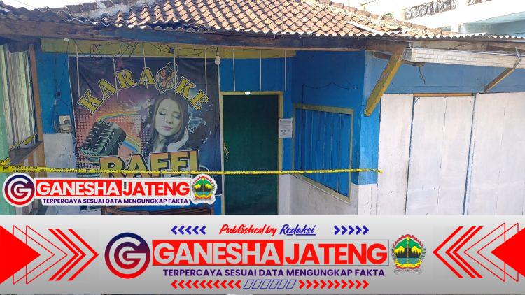 Sakit hati, 2 warga Bergas tusuk rekannya di tempat hiburan. Sakit hati, 2 warga Bergas tusuk rekannya di tempat hiburan.