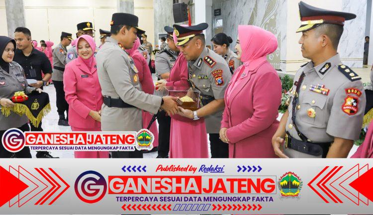 Polda Jateng Gelar Sertijab 3 PJU dan 5 Kapolres, Wujud Penyegaran Organisasi dan Peningkatan Pelayanan Masyarakat Polda Jateng Gelar Sertijab 3 PJU dan 5 Kapolres, Wujud Penyegaran Organisasi dan Peningkatan Pelayanan Masyarakat