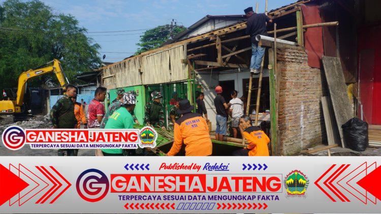 Memasuki Hari Ke-14, Sasaran Fisik Perbaikan Saluran Air Terus Dikebut Satgas TMMD Reguler Ke-125 Kodim 0735/Surakarta