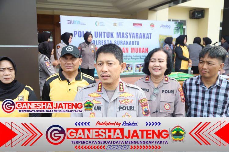 Kurang dari 1 Jam, Beras Murah Polresta Surakarta Ludes Habis Disalurkan Kepada Warga