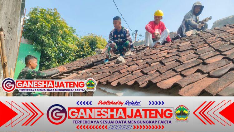 Pengerjaan Sasaran Fisik Renovasi RTLH TMMD Reguler Ke-125 Kodim 0735/Surakarta Terus Dikebut Pengerjaan Sasaran Fisik Renovasi RTLH TMMD Reguler Ke-125 Kodim 0735/Surakarta Terus Dikebut