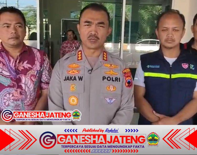 Kabar Meninggalnya 2 Polisi Pada Aksi Unjuk Rasa 13 Agustus 2025 Dibantah Polisi Kabar Meninggalnya 2 Polisi Pada Aksi Unjuk Rasa 13 Agustus 2025 Dibantah Polisi