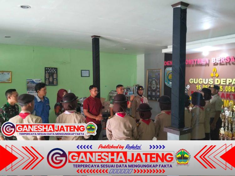 Babinsa Gelar Bin Wanwil Bersama Anggota Pramuka SMK Sakti Gemolong, Tingkatkan Bela Negara Sejak Dini Babinsa Gelar Bin Wanwil Bersama Anggota Pramuka SMK Sakti Gemolong, Tingkatkan Bela Negara Sejak Dini