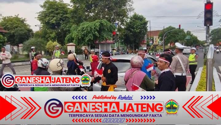 Satlantas Polres Sragen Gandeng 17 Perguruan Silat, Bagikan Bendera dan Bunga Merah Putih Jelang HUT RI ke-80 Satlantas Polres Sragen Gandeng 17 Perguruan Silat, Bagikan Bendera dan Bunga Merah Putih Jelang HUT RI ke-80