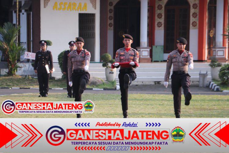 Momentum HUT Kemerdekaan RI ke-80, Polres Kebumen Tekankan Persatuan dan Pengabdian Momentum HUT Kemerdekaan RI ke-80, Polres Kebumen Tekankan Persatuan dan Pengabdian