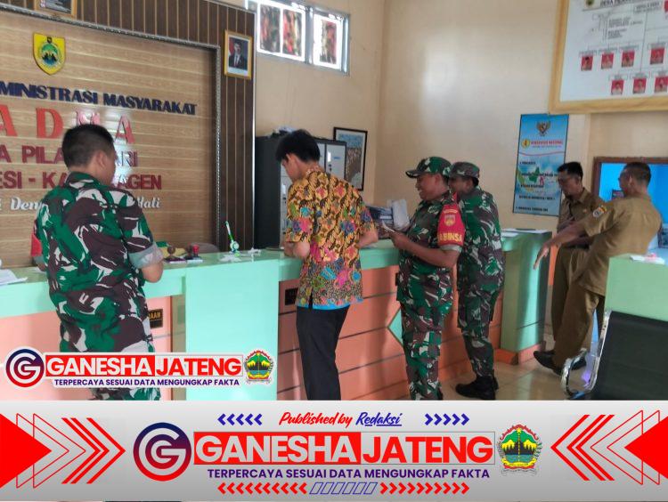 Babinsa Gencar Lakukan Pendataan Pengajuan PTSL di Kantor Desa Babinsa Gencar Lakukan Pendataan Pengajuan PTSL di Kantor Desa