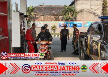 Babinsa dan Polsek Bersinergi Patroli Keramaian, Jaga Keamanan dan Ketertiban