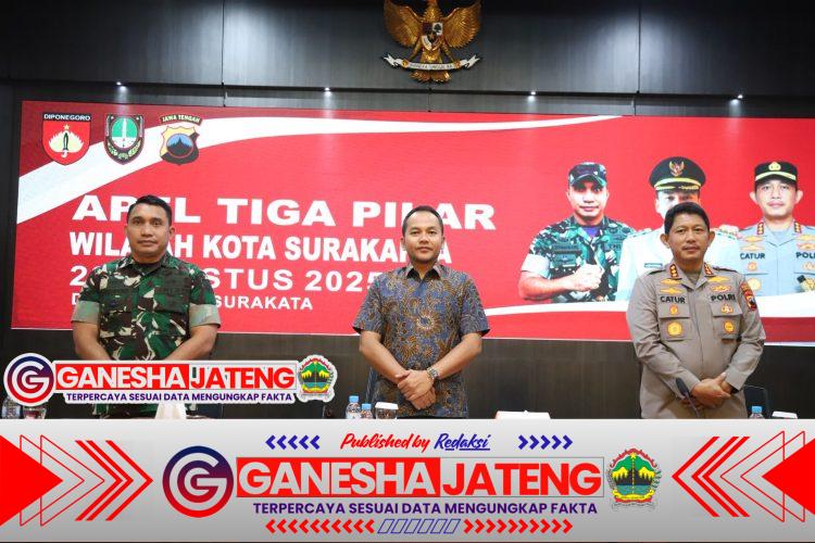 Perkuat Sinergitas TNI Polri dan Pemerintah, Polresta Surakarta Gelar Apel Tiga Pilar Perkuat Sinergitas TNI Polri dan Pemerintah, Polresta Surakarta Gelar Apel Tiga Pilar