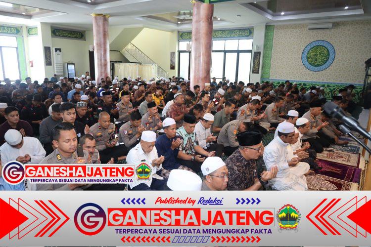 Turut Berduka Cita, Polda Kalsel Gelar Shalat Ghaib dan Do’a Bersama untuk Almarhum Affan Kurniawan