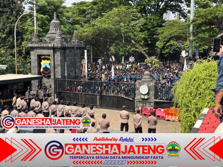 Polda Jateng Apresiasi Aksi Mahasiswa Undip di Depan Mapolda Jateng yang Berlangsung Tertib dan Damai