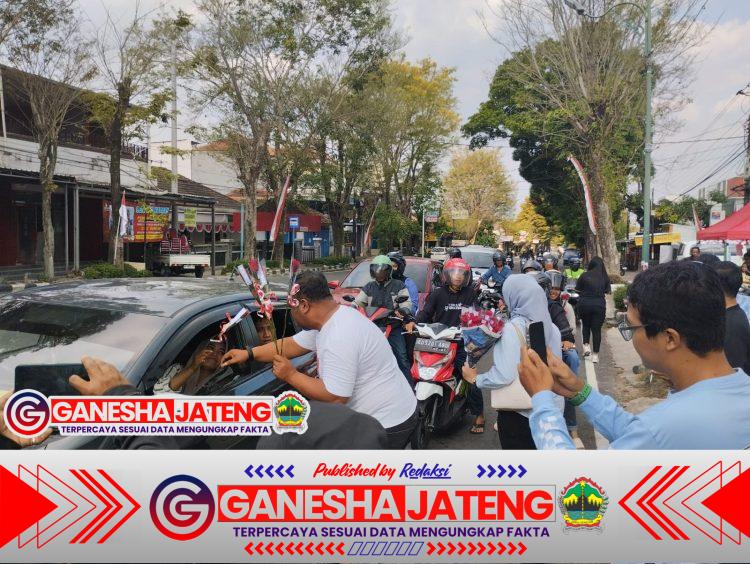 Komunitas Vespa Boyolali Gelar Aksi Damai, Bagikan Bunga Mawar di Simpang Pandanalas Komunitas Vespa Boyolali Gelar Aksi Damai, Bagikan Bunga Mawar di Simpang Pandanalas