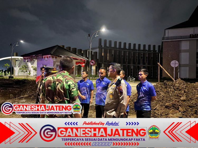 Polresta Banyumas Gelar Patroli Skala Besar Ciptakan Kondisi Aman Dan Kondusif Pasca Aksi Solidaritas Polresta Banyumas Gelar Patroli Skala Besar Ciptakan Kondisi Aman Dan Kondusif Pasca Aksi Solidaritas