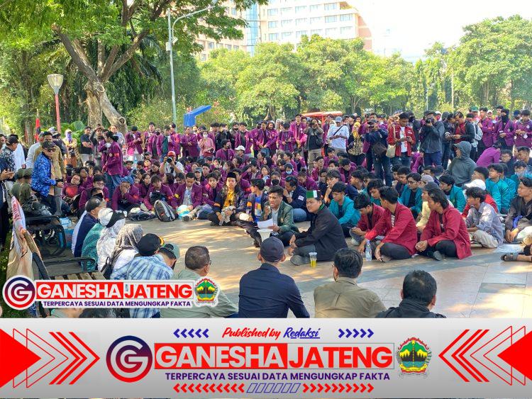 Polrestabes Apresiasi Aksi Damai Mahasiswa, Semarang Tetap Kondusif Polrestabes Apresiasi Aksi Damai Mahasiswa, Semarang Tetap Kondusif