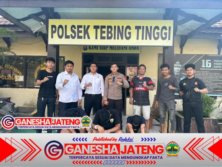 Jerat Hukum Menghadang 6 Pencuri Sawit di Tebing Tinggi, Dua Orang Buruan Polisi Jerat Hukum Menghadang 6 Pencuri Sawit di Tebing Tinggi, Dua Orang Buruan Polisi