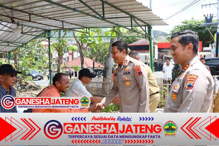 Kapolda Jateng Kunjungi Polres Wonogiri, Soroti Kesiapsiagaan Personel Hadapi Dinamika Situasi Nasional Kapolda Jateng Kunjungi Polres Wonogiri, Soroti Kesiapsiagaan Personel Hadapi Dinamika Situasi Nasional