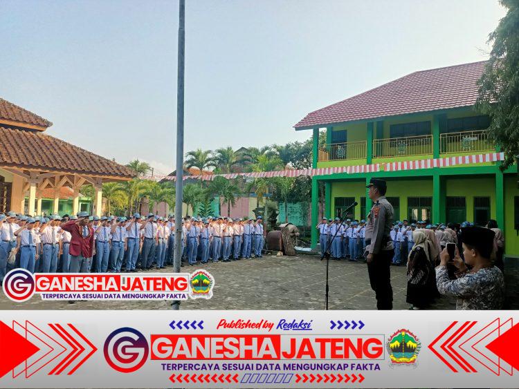 Polsek Wangon Polresta Banyumas Gelar Police Goes To School di SMK Maarif NU 1