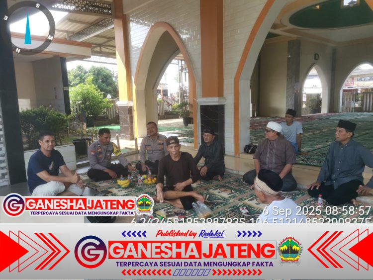 Polsek Cikupa Sambang Warga Kelurahan Sukamulya, Pesan Kamtibmas Ditekankan Polsek Cikupa Sambang Warga Kelurahan Sukamulya, Pesan Kamtibmas Ditekankan