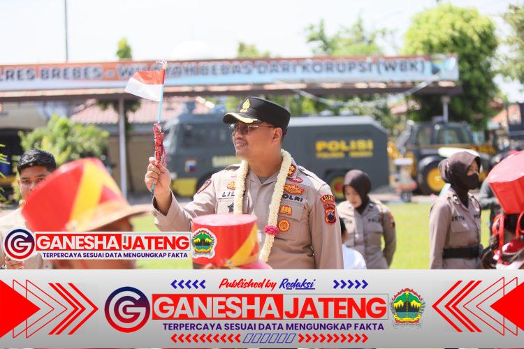 Meriahkan Maulid Nabi, Siswa SD Negeri 3 Brebes Pawai dan Beri Dukungan untuk Polres