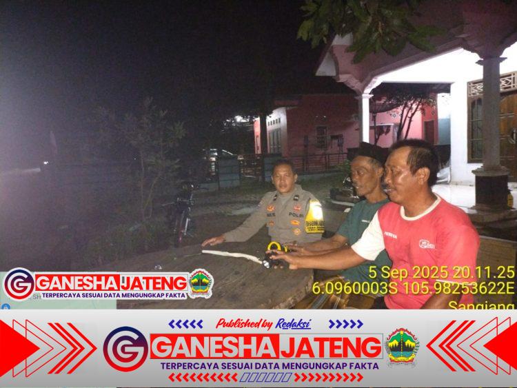 Bhabinkamtibmas Polsek Mancak Laksanakan Patroli Dialogis, Tingkatkan Kamtibmas di Masyarakat Bhabinkamtibmas Polsek Mancak Laksanakan Patroli Dialogis, Tingkatkan Kamtibmas di Masyarakat